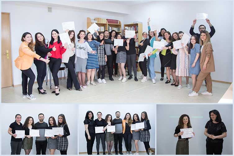 Certificati di classe di informatica per le ragazze del Transitional Center!